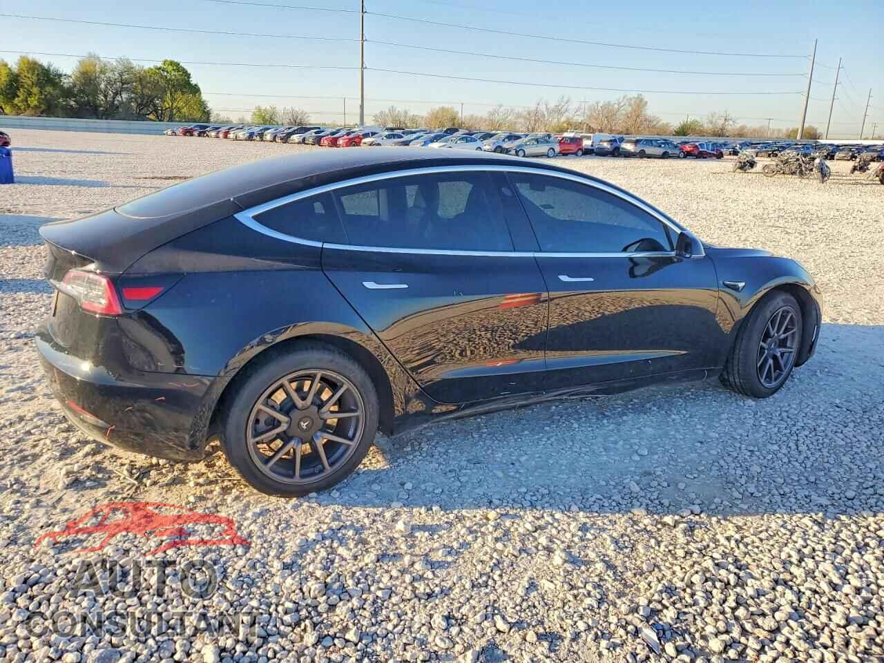 TESLA MODEL 3 2019 - 5YJ3E1EA0KF395548