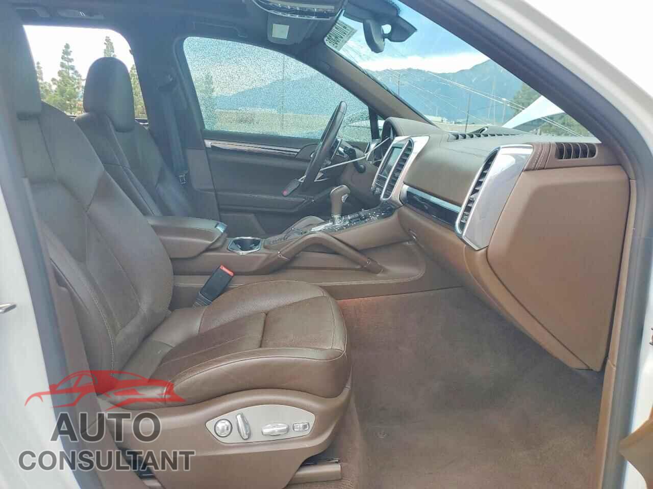 PORSCHE CAYENNE 2015 - WP1AB2A29FLA59791
