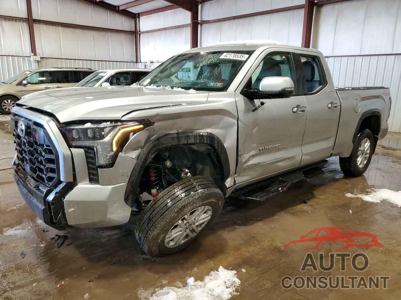 TOYOTA TUNDRA 2022 - 5TFJA5DA2NX036241
