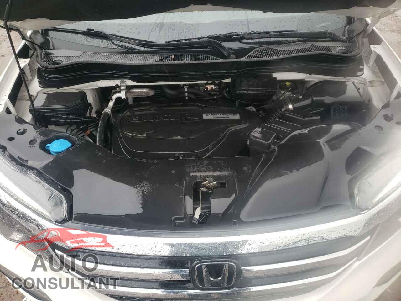 HONDA PILOT 2017 - 5FNYF6H06HB071872