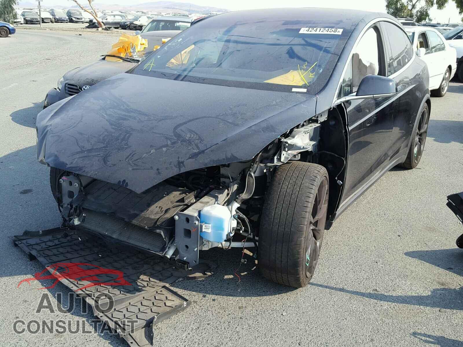 TESLA MODEL X 2016 - 5YJXCAE48GF007961