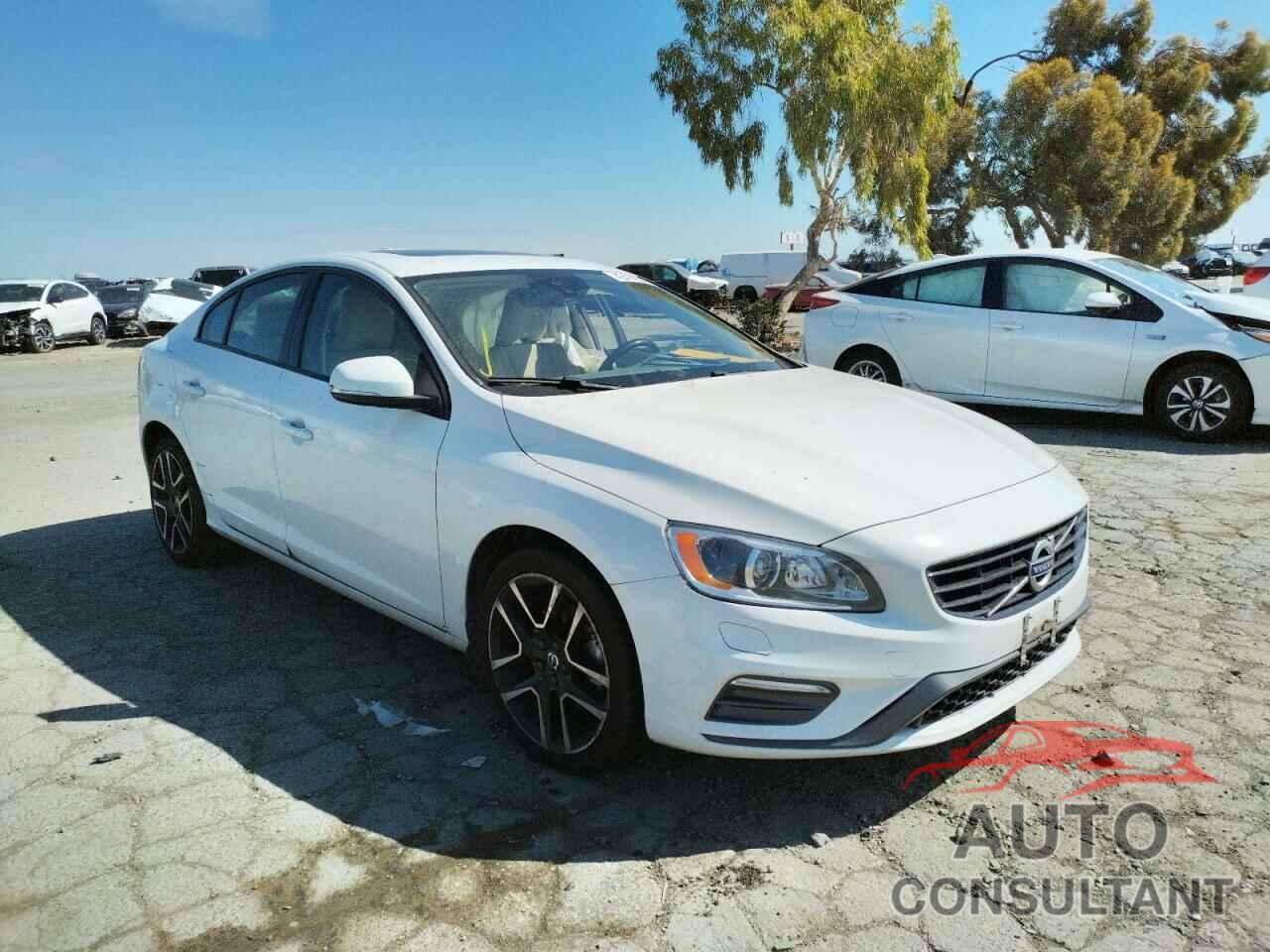 VOLVO S60 2017 - YV126MFL3H2432463