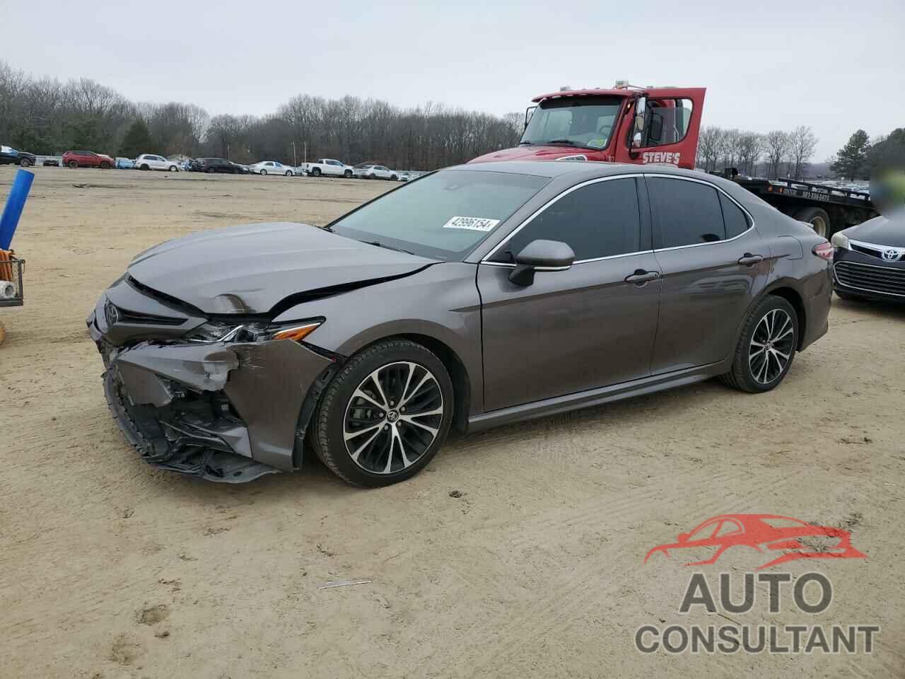 TOYOTA CAMRY 2018 - 4T1B11HK2JU622056