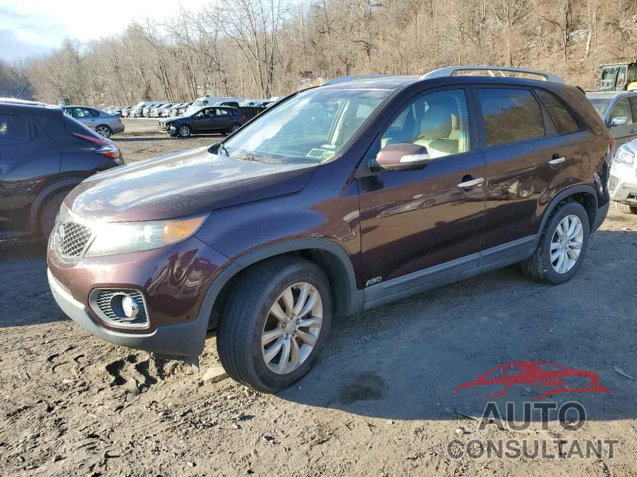 KIA SORENTO 2011 - 5XYKUDA28BG135115