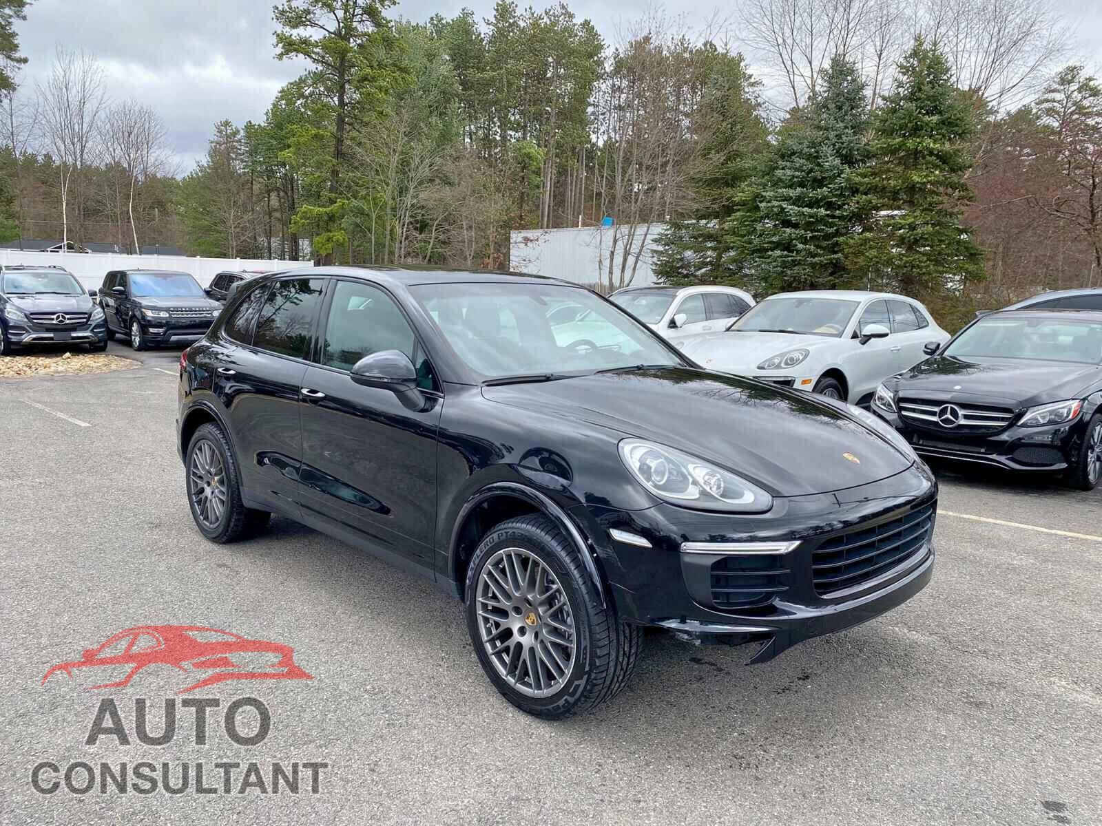 PORSCHE CAYENNE 2017 - WP1AA2A20HKA80377