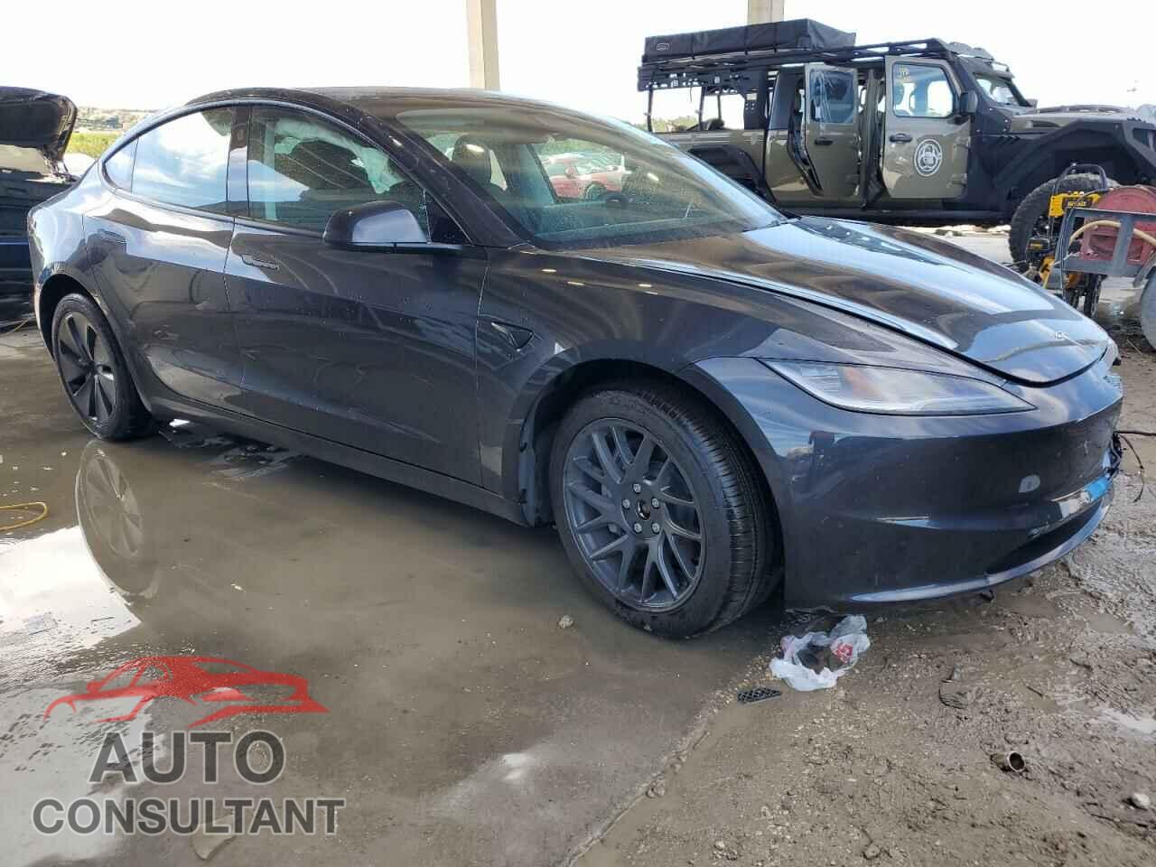 TESLA MODEL 3 2024 - 5YJ3E1EB3RF817329