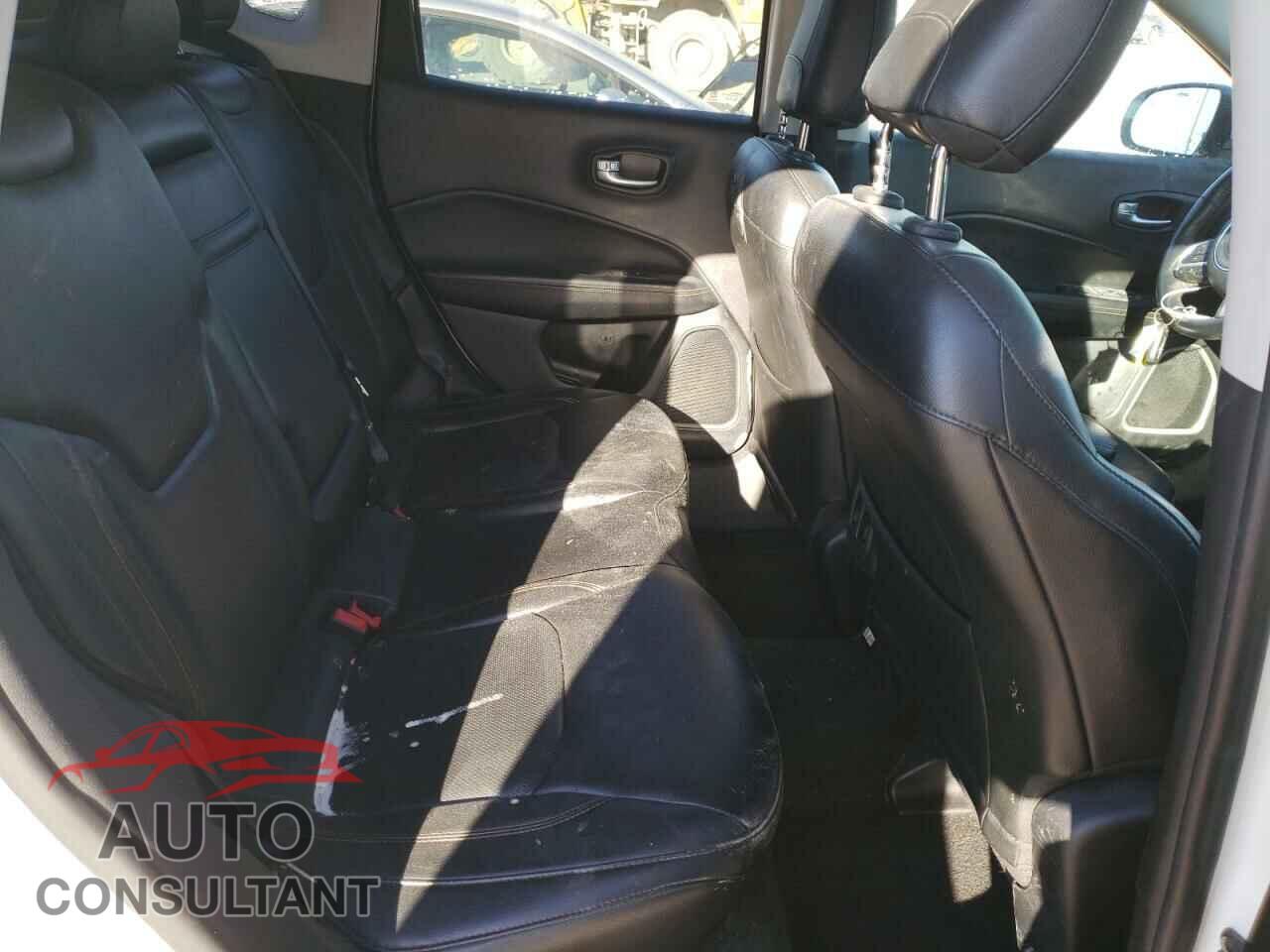 JEEP COMPASS 2018 - 3C4NJCCB9JT406218