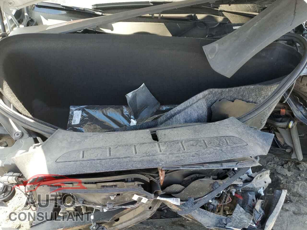 TESLA MODEL X 2018 - 5YJXCAE20JF120843