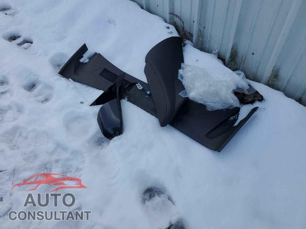 TESLA MODEL 3 2024 - 5YJ3E1EB2RF769628