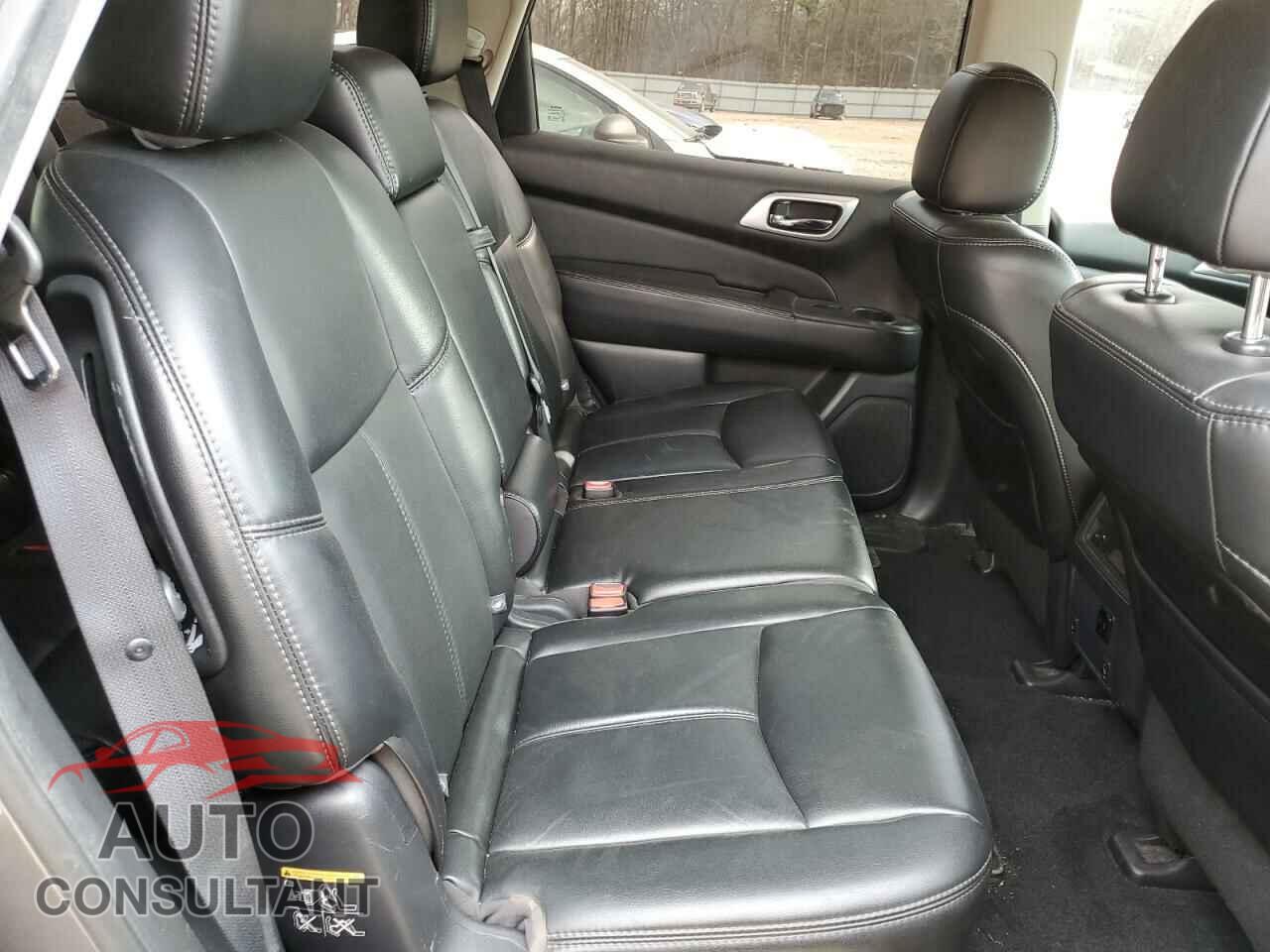 NISSAN PATHFINDER 2017 - 5N1DR2MN1HC607071