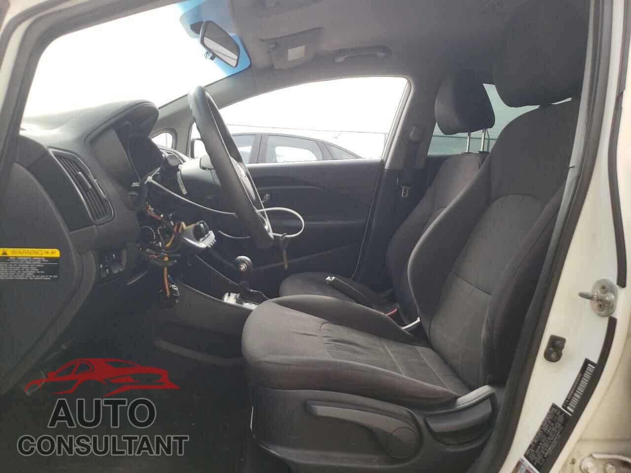 KIA RIO 2017 - KNADM4A36H6049702