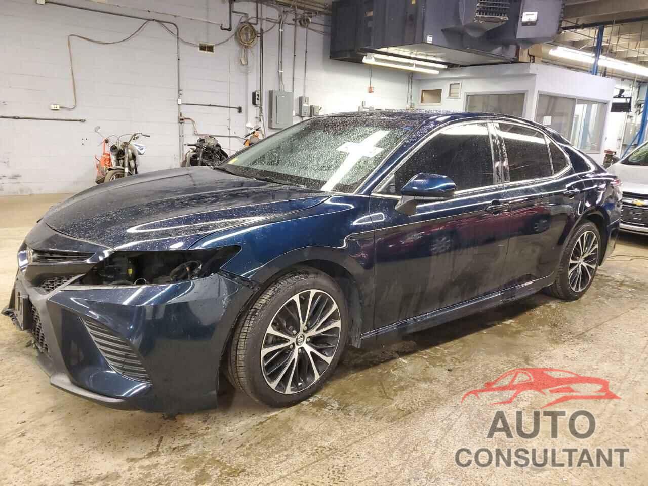 TOYOTA CAMRY 2018 - 4T1B11HK6JU633724