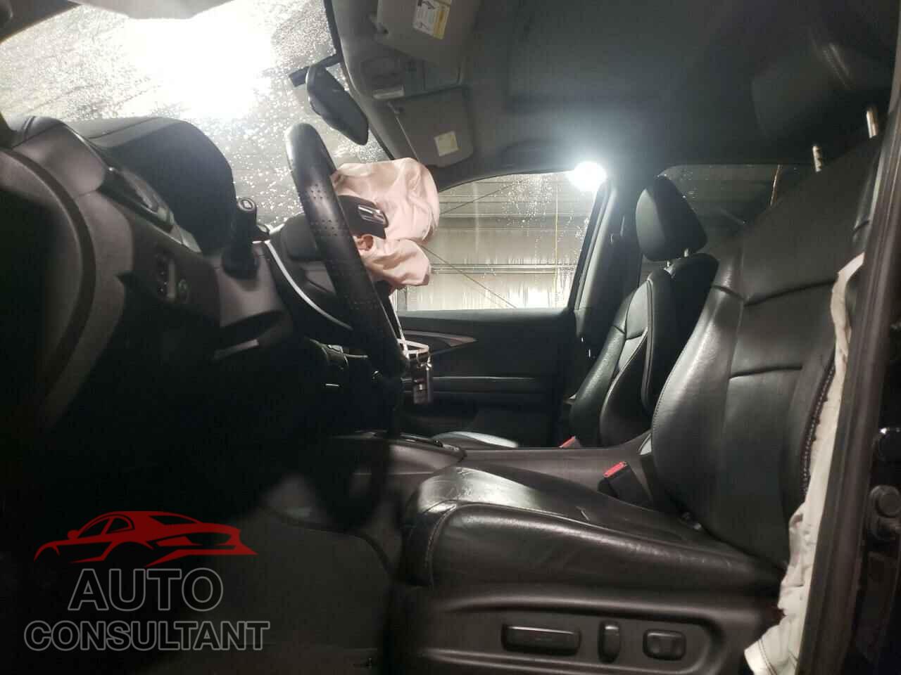 HONDA PILOT 2017 - 5FNYF6H53HB051350