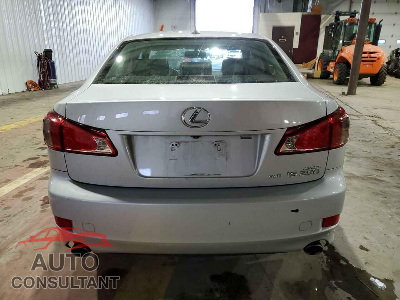LEXUS IS 2012 - JTHCF5C2XC5059097