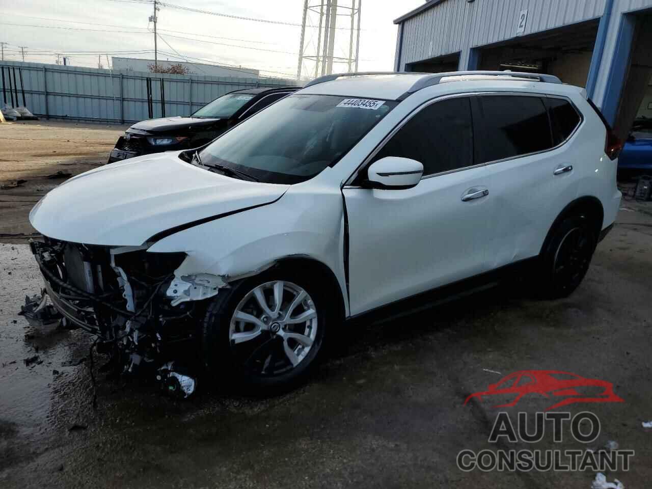 NISSAN ROGUE 2018 - 5N1AT2MV9JC829061