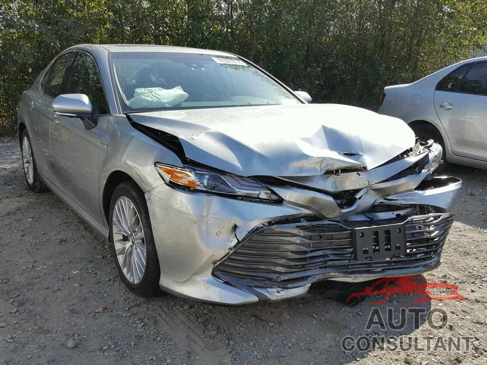 TOYOTA CAMRY 2018 - 4T1B21HKXJU004836