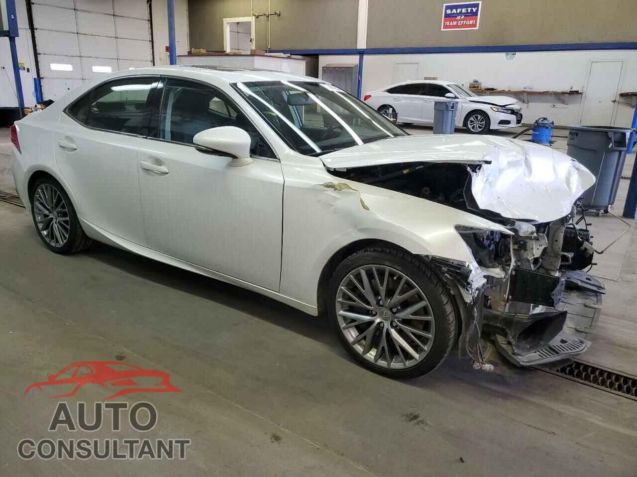 LEXUS IS 2016 - JTHCM1D24G5003899