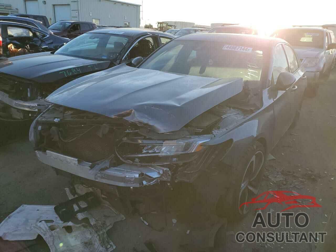HONDA ACCORD 2019 - 1HGCV1F32KA005205
