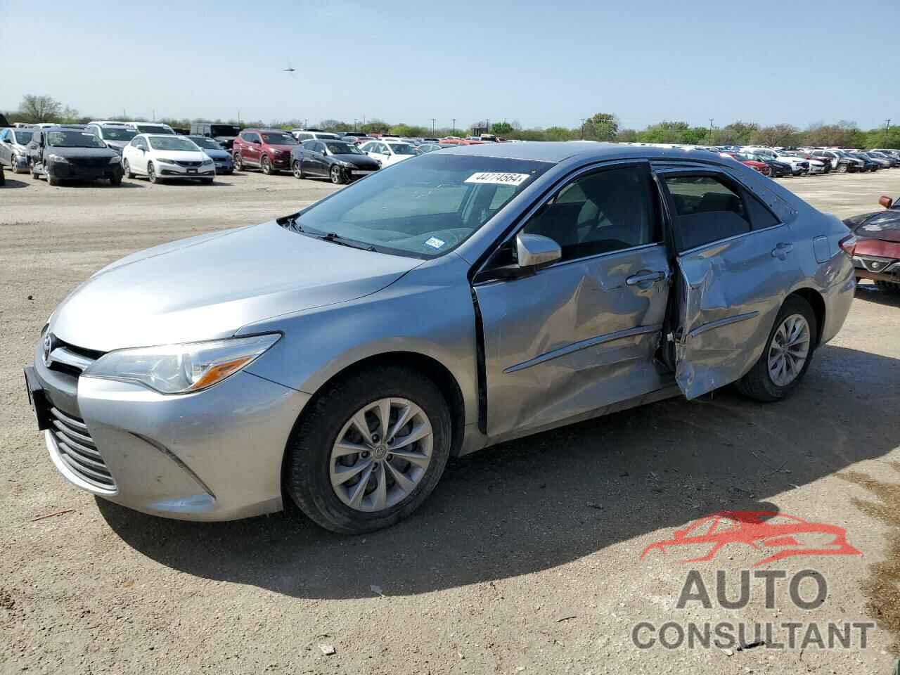 TOYOTA CAMRY 2016 - 4T4BF1FK5GR555066