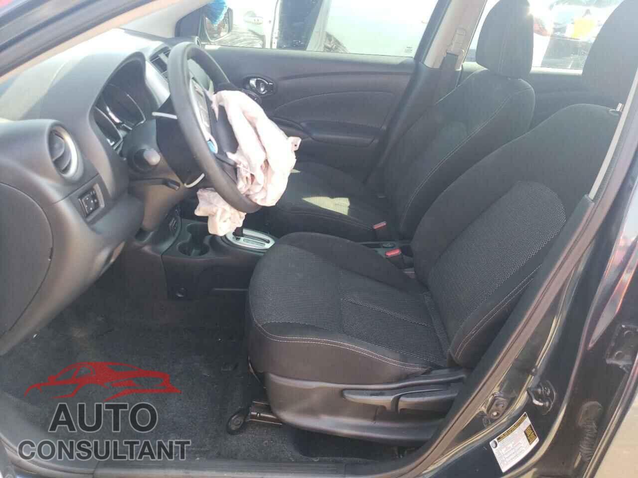 NISSAN VERSA 2017 - 3N1CN7AP3HL890322
