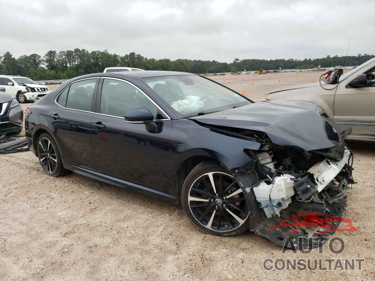 TOYOTA CAMRY 2018 - 4T1B61HK6JU521507