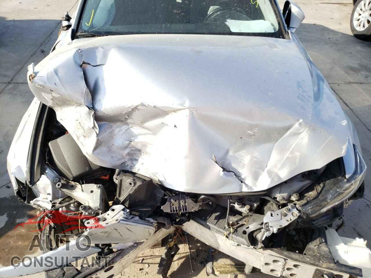 LEXUS IS 2017 - JTHBA1D27H5054609