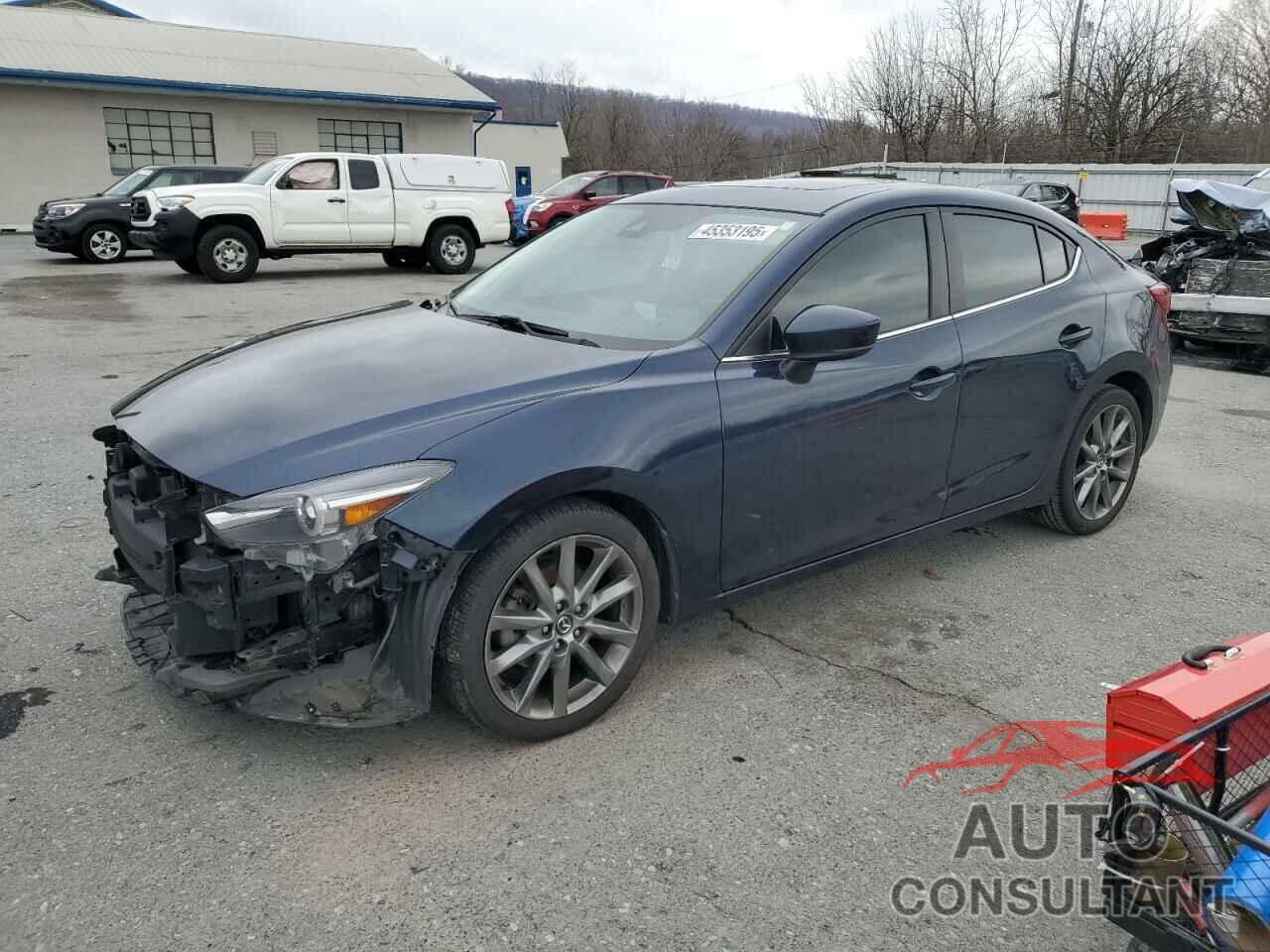 MAZDA 3 2018 - 3MZBN1W3XJM176325