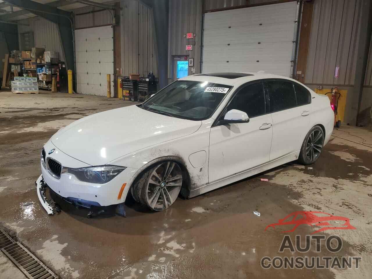 BMW 3 SERIES 2018 - WBA8E1C56JA159633
