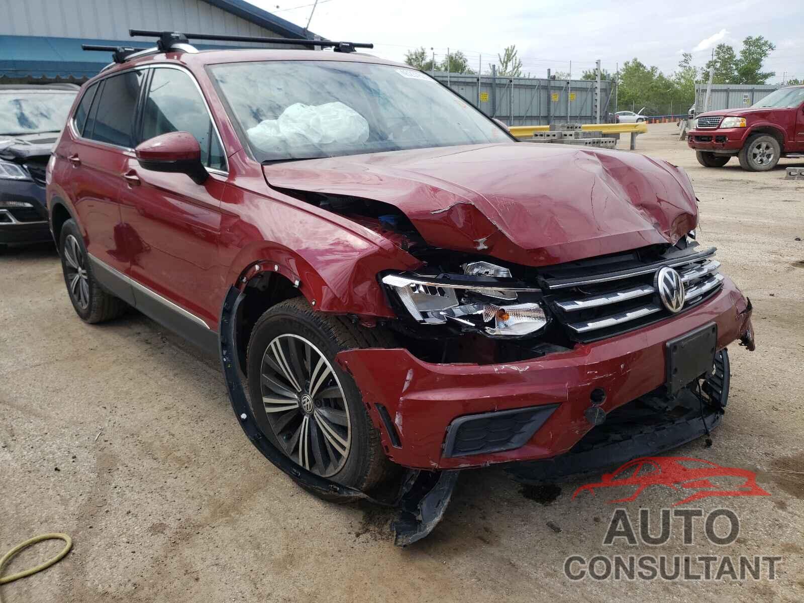 VOLKSWAGEN TIGUAN 2018 - 3VV2B7AX7JM057965