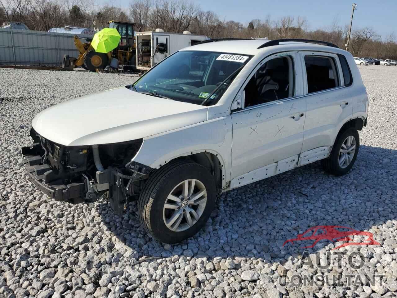 VOLKSWAGEN TIGUAN 2017 - WVGBV7AX1HK012104