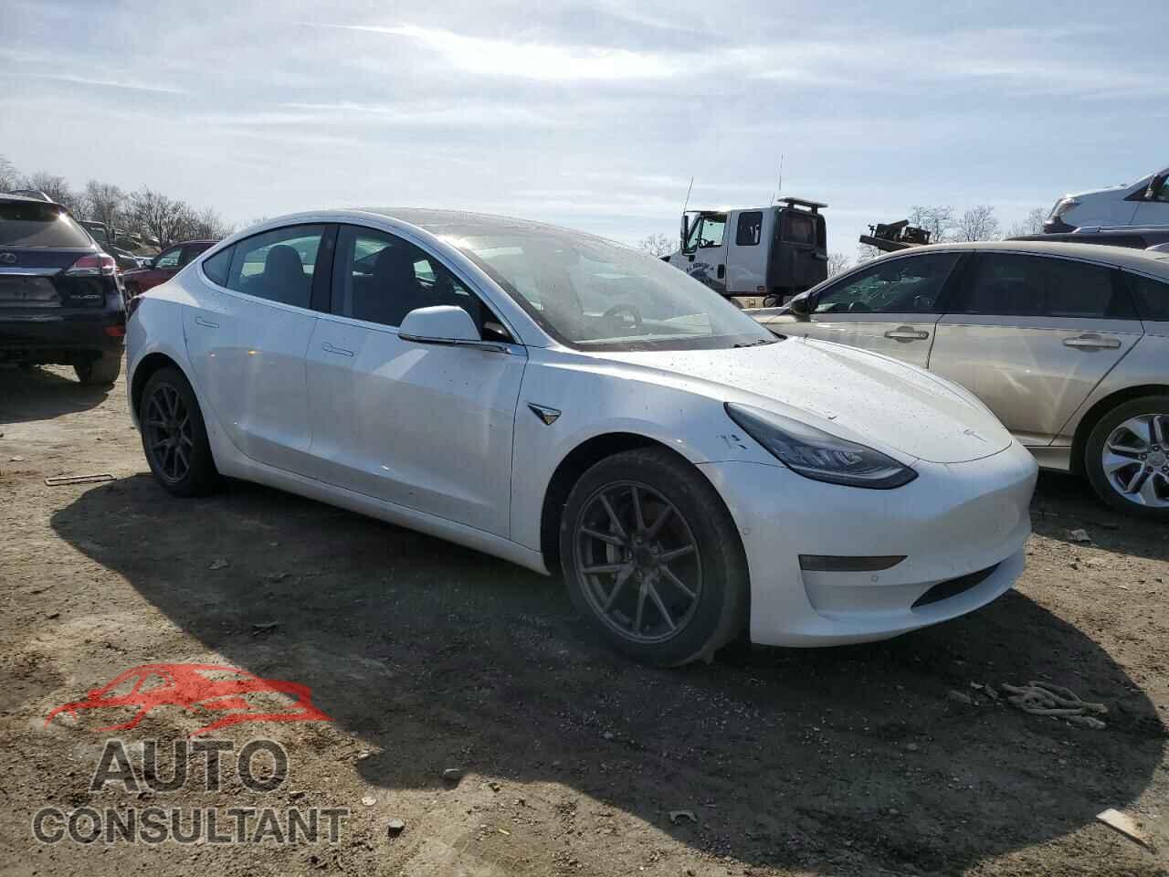 TESLA MODEL 3 2019 - 5YJ3E1EBXKF493480