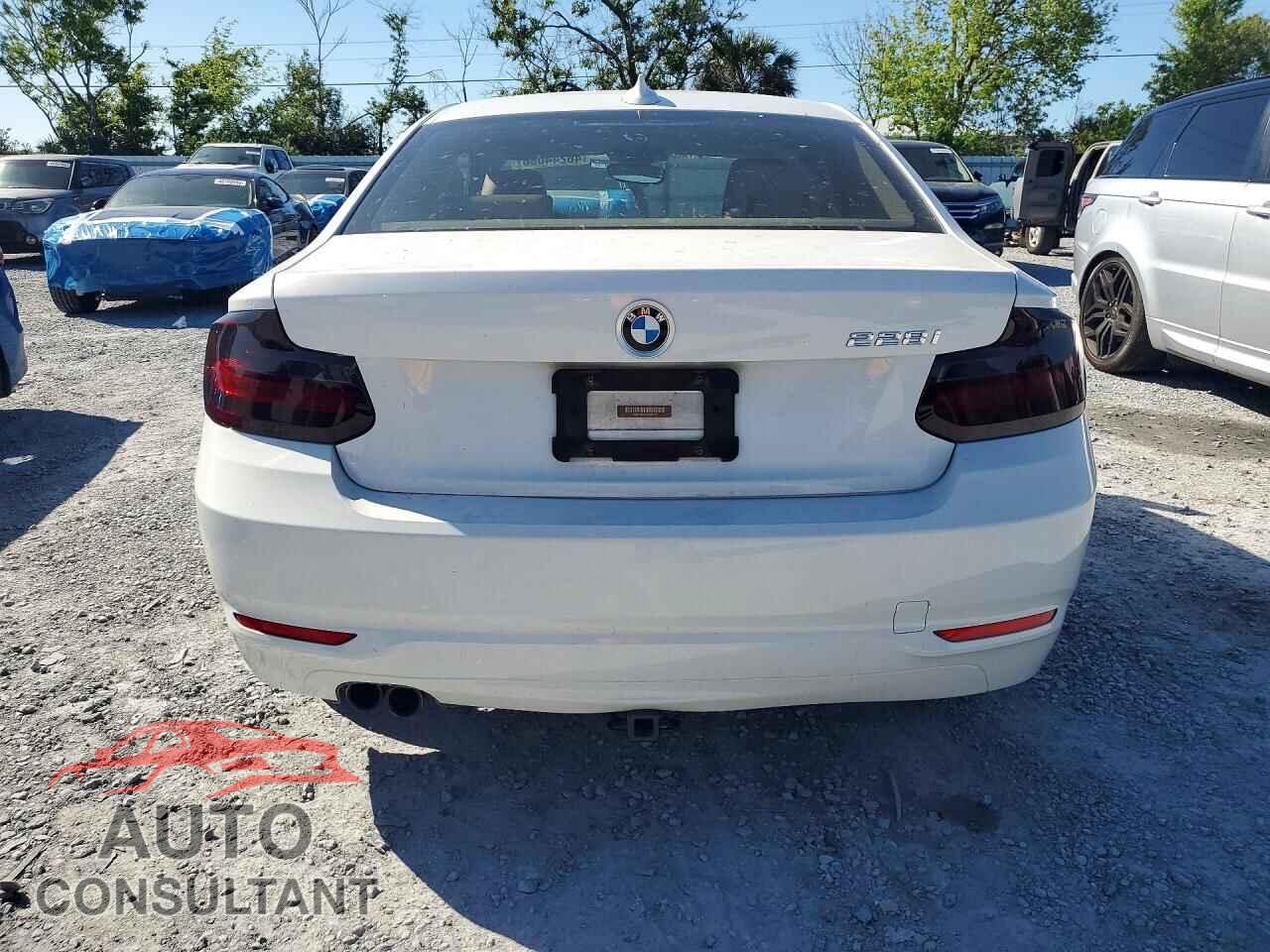 BMW 2 SERIES 2014 - WBA1F5C57EVV99137