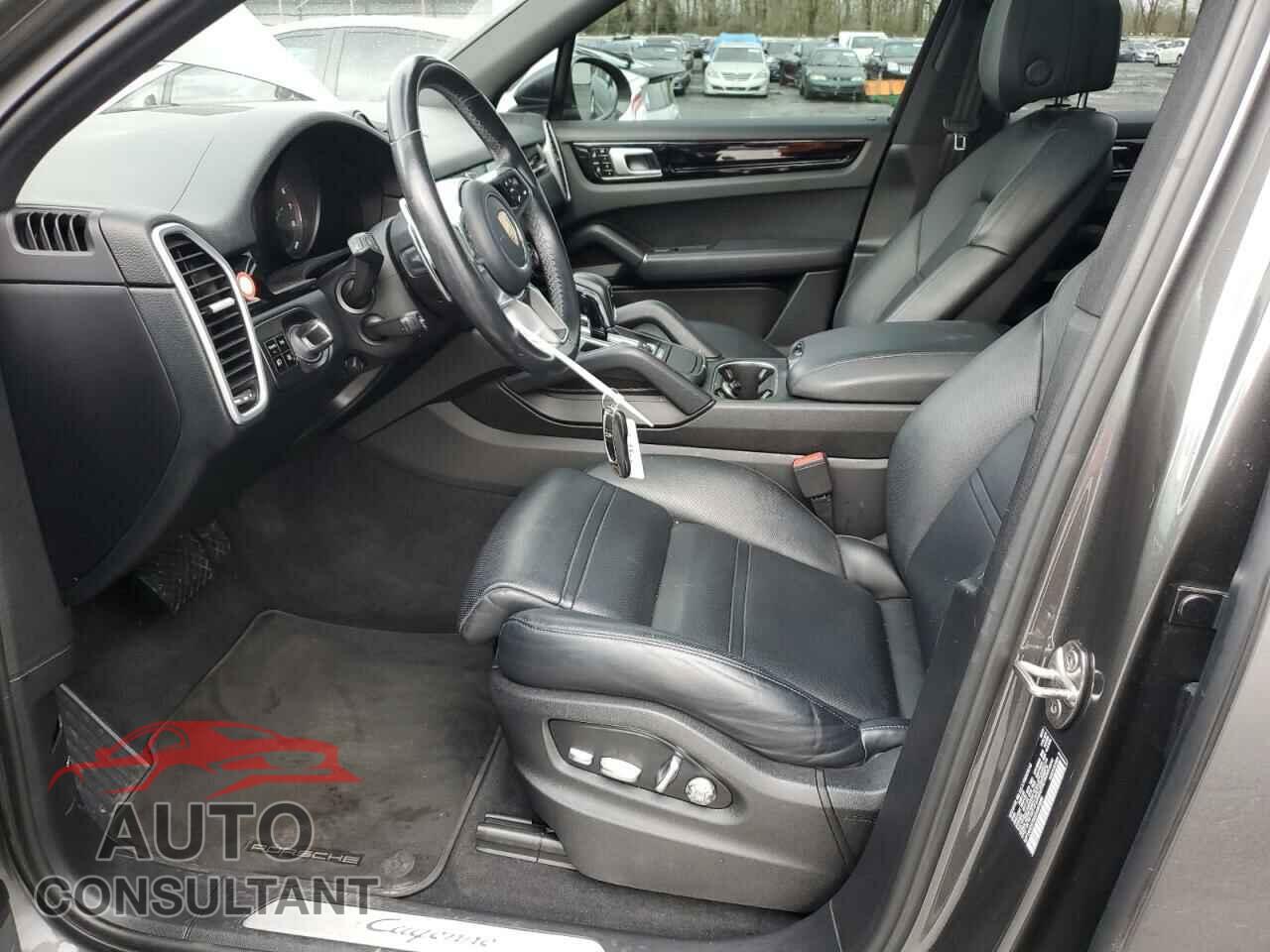 PORSCHE CAYENNE 2019 - WP1AE2AY6KDA50885