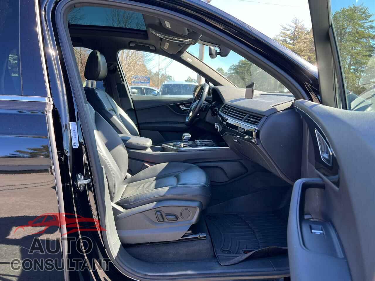 AUDI Q7 2017 - WA1AAAF72HD012015