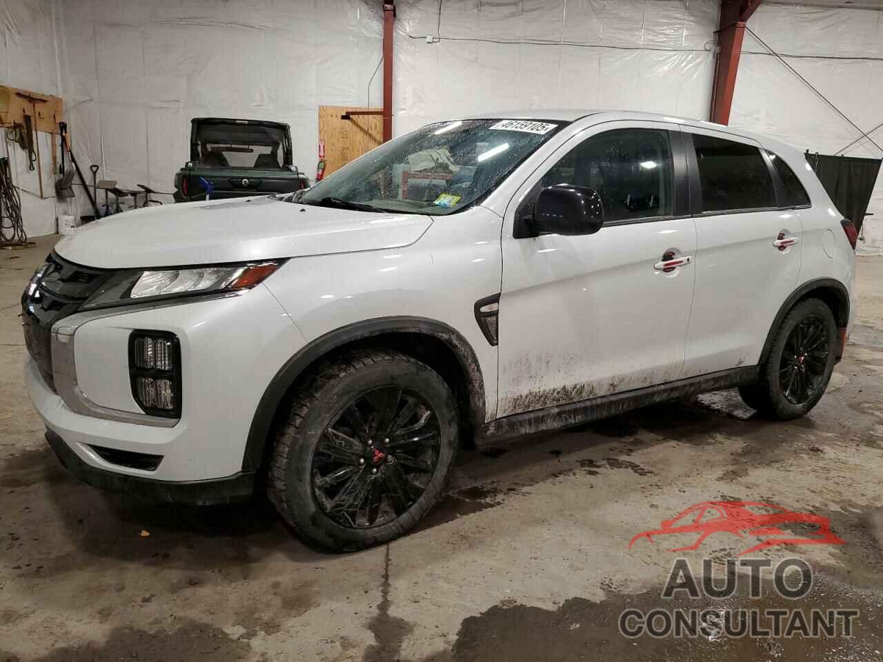 MITSUBISHI OUTLANDER 2022 - JA4ARUAU0NU015742