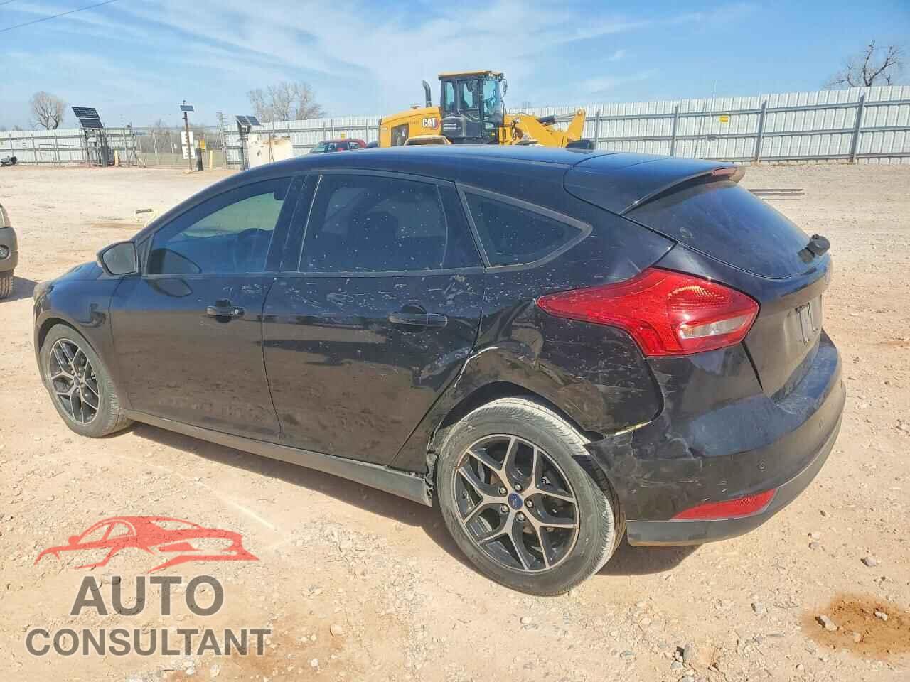 FORD FOCUS 2017 - 1FADP3M28HL332830