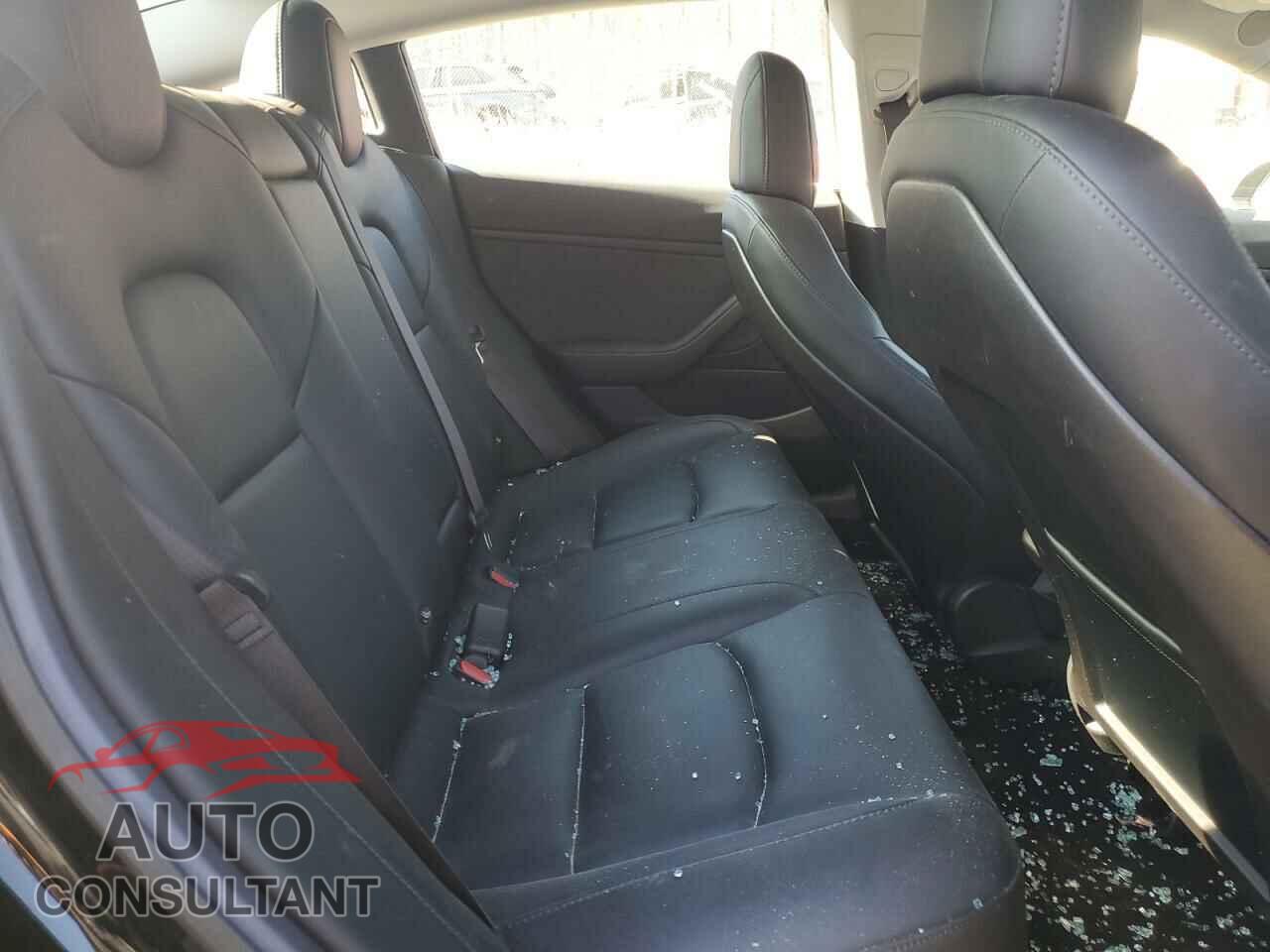 TESLA MODEL 3 2018 - 5YJ3E1EA3JF044289
