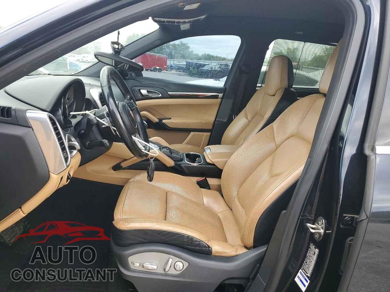 PORSCHE CAYENNE 2016 - WP1AA2A25GLA00788