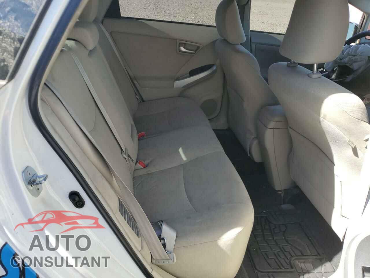 TOYOTA PRIUS 2013 - JTDKN3DU5D5596692