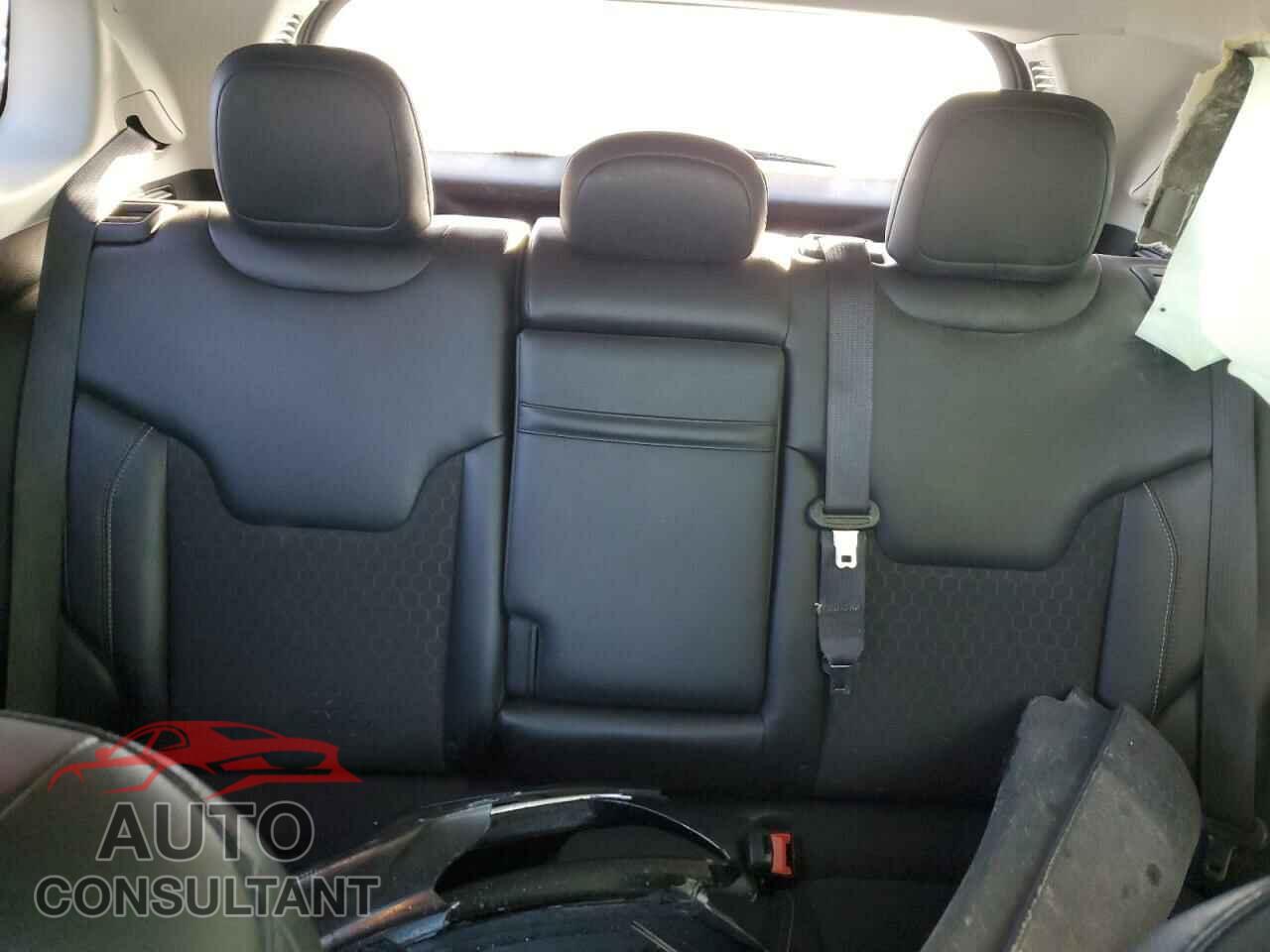 JEEP COMPASS 2018 - 3C4NJDBB4JT200005