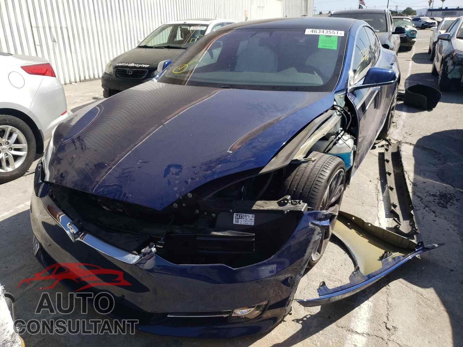 TESLA MODEL S 2019 - 5YJSA1E2XKF302180