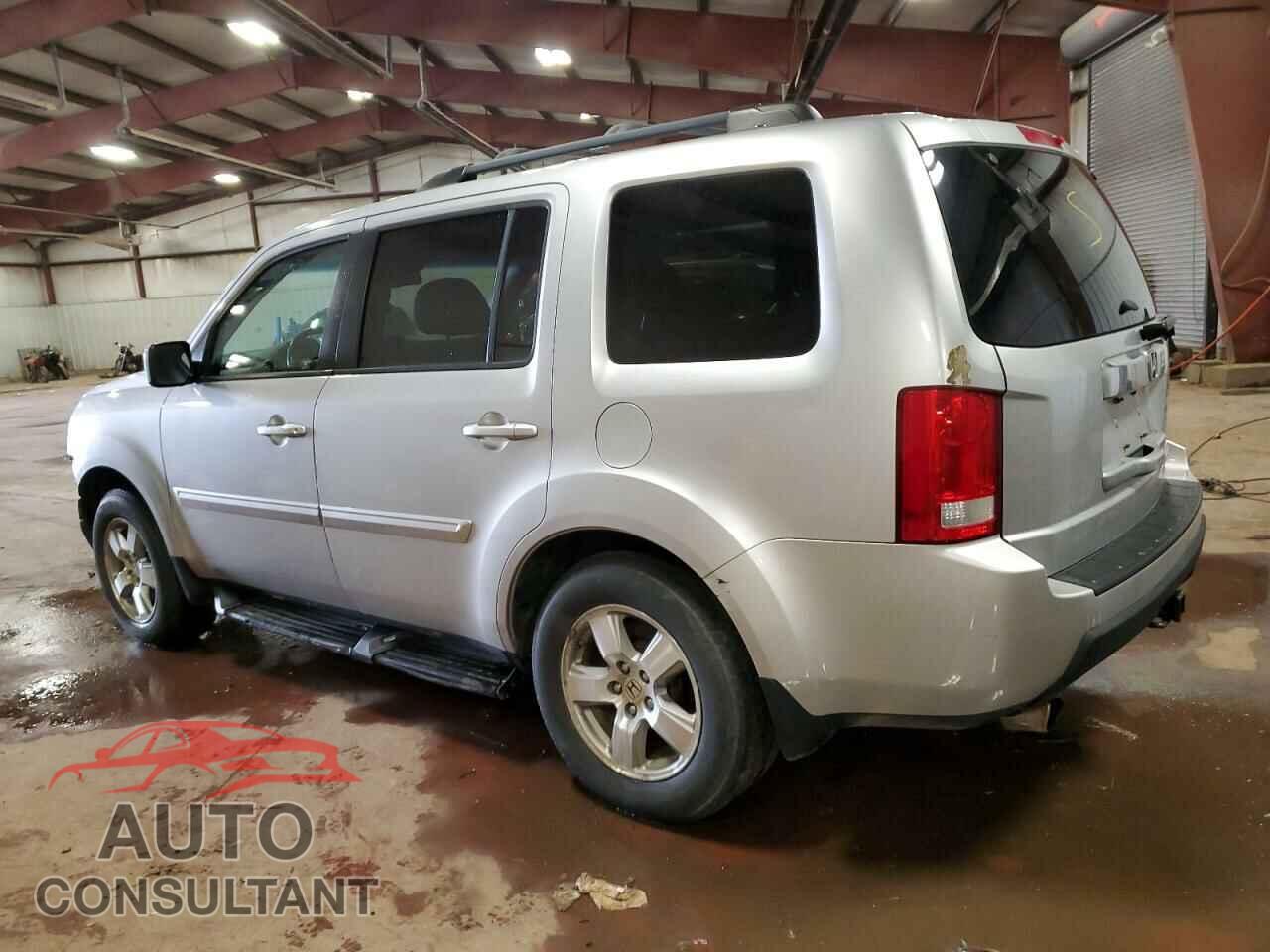 HONDA PILOT 2011 - 5FNYF4H57BB021120