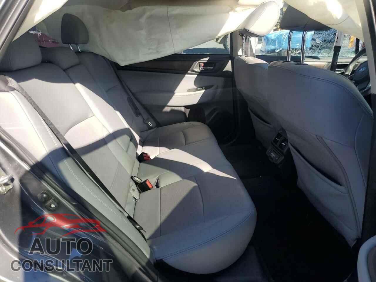 SUBARU OUTBACK 2018 - 4S4BSANC3J3217873
