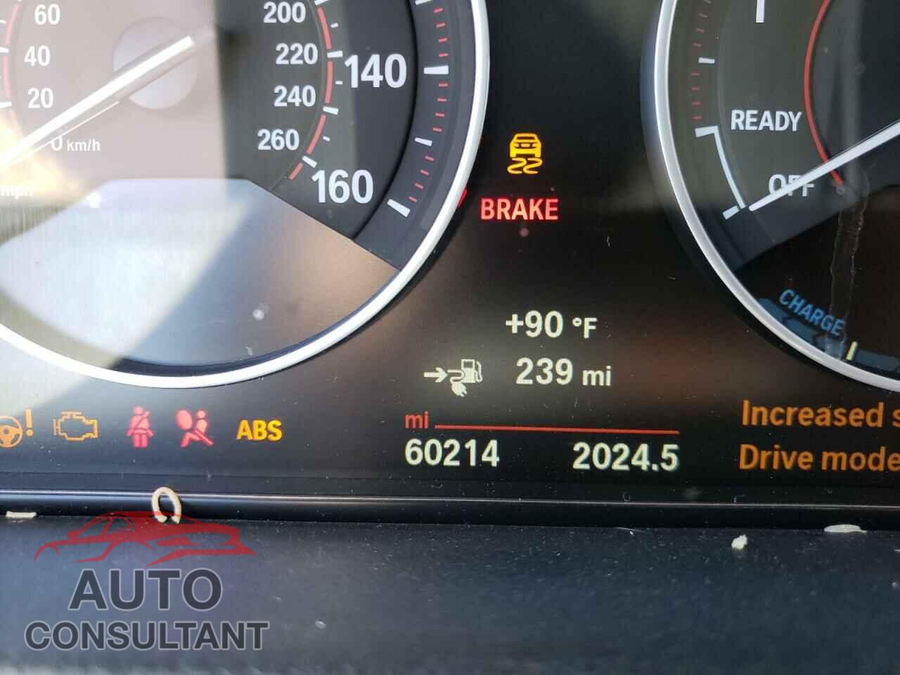 BMW 3 SERIES 2017 - WBA8E1C59HK480330