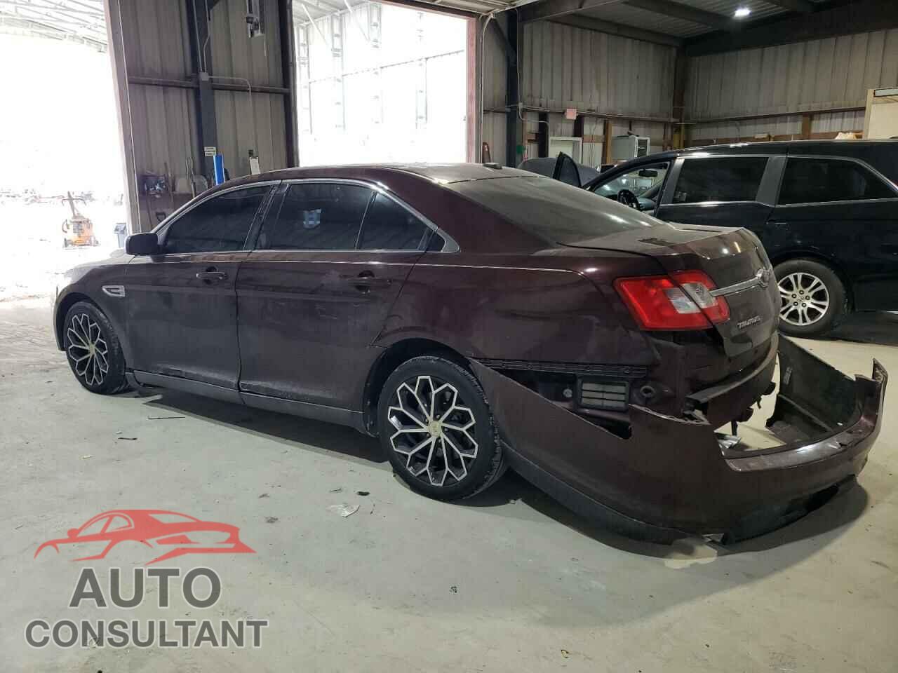 FORD TAURUS 2010 - 1FAHP2DW4AG169008