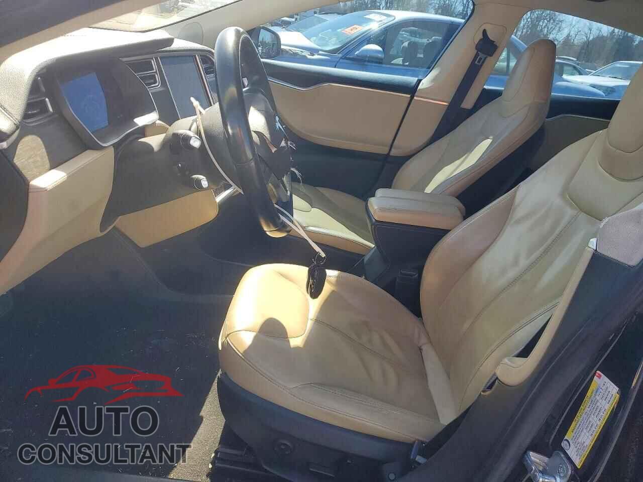 TESLA MODEL S 2014 - 5YJSA1S13EFP51202