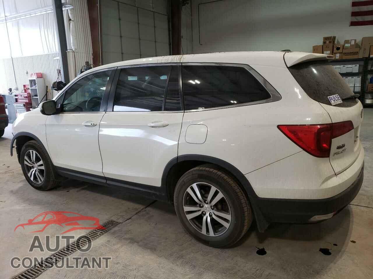 HONDA PILOT 2017 - 5FNYF5H75HB035243