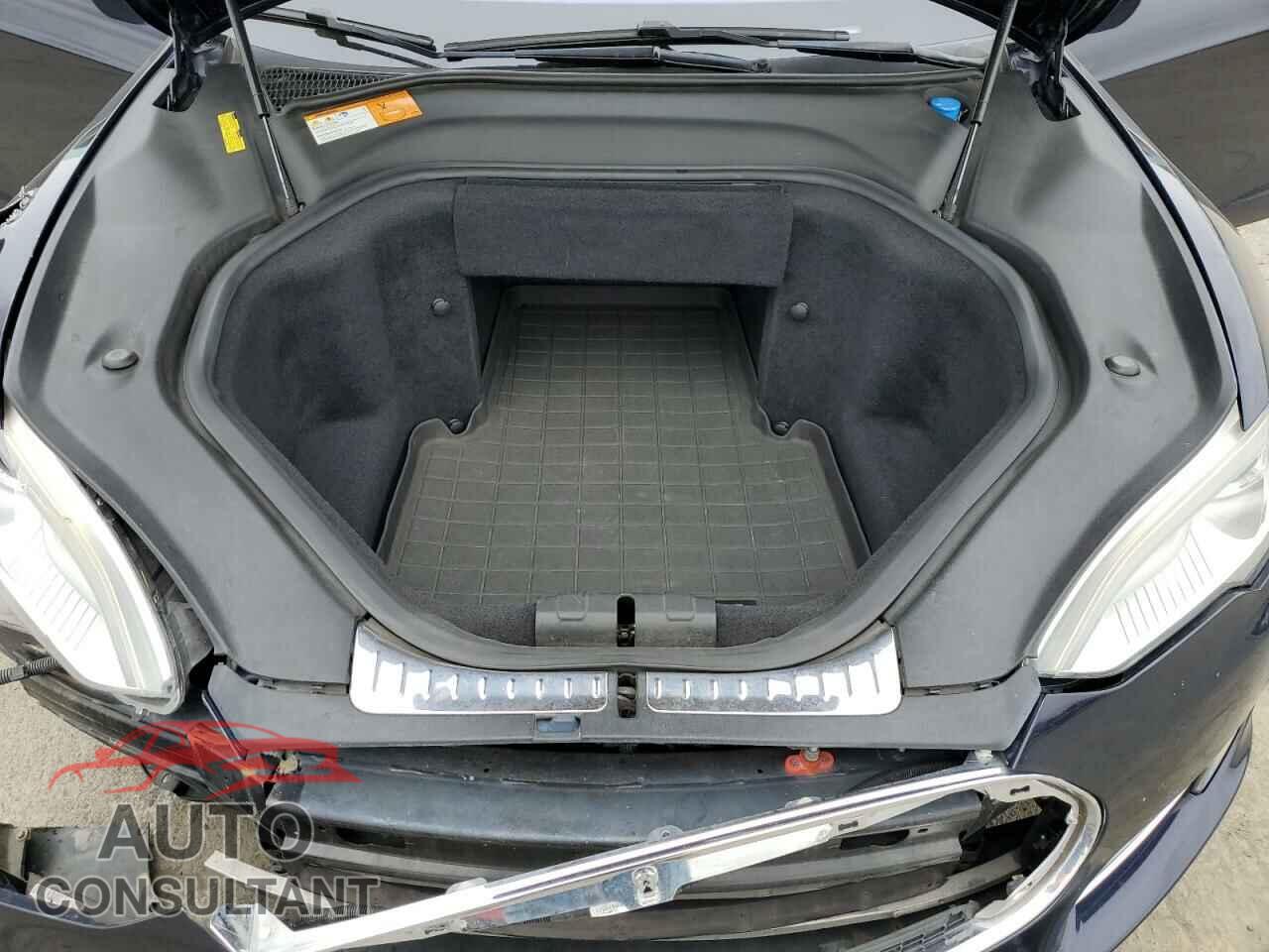 TESLA MODEL S 2013 - 5YJSA1DG2DFP04694