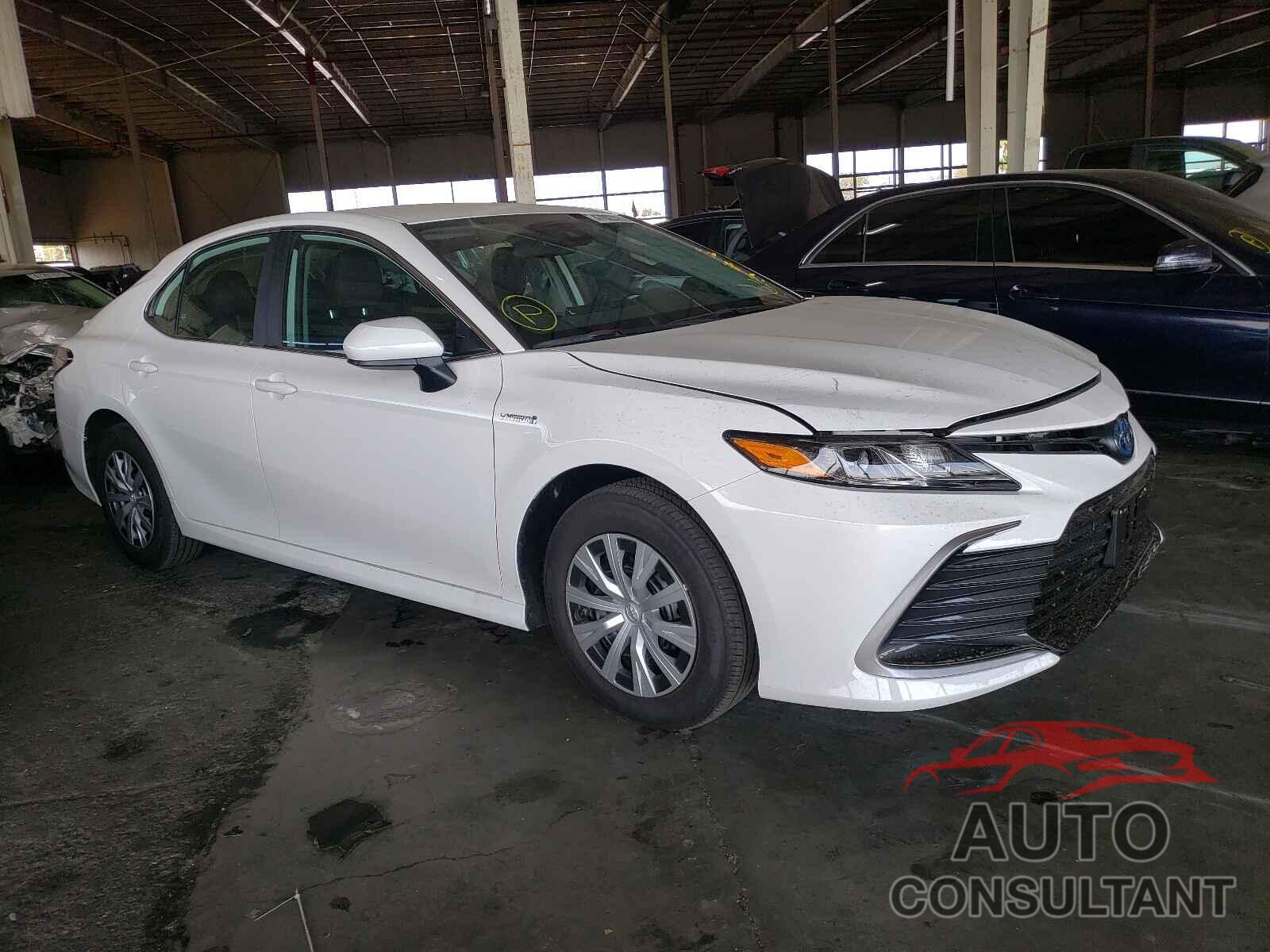 TOYOTA CAMRY 2021 - 4T1C31AK3MU551169