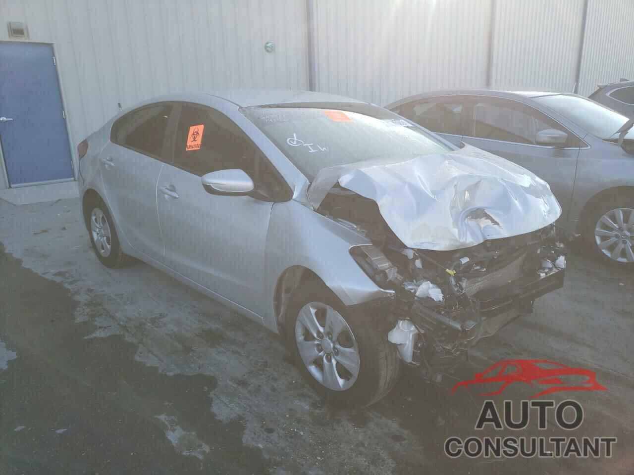 KIA FORTE 2018 - 3KPFK4A76JE202387